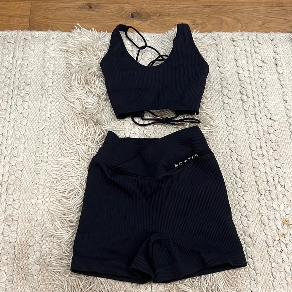 Bo and tee XS workout set barely worn!